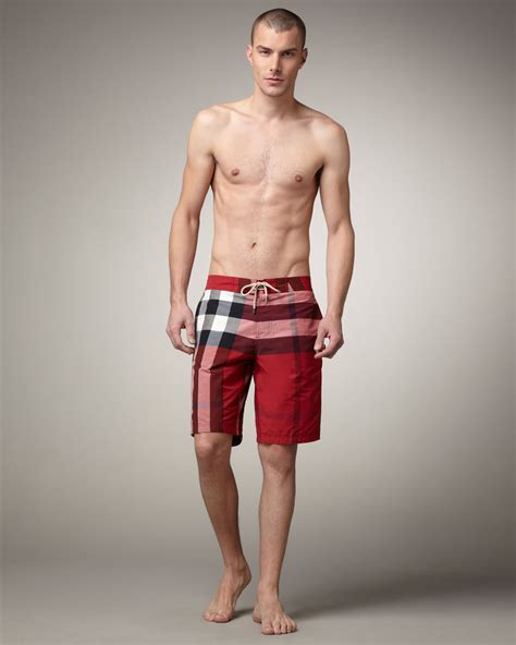 mens burberry swimwear